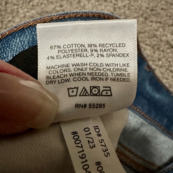 NWT Express High Waisted Light Wash Ripped Skinny Jeans 14 Short - Picture 10 of 10